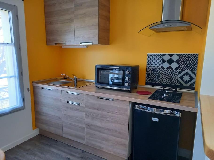 La Grelauderie 4 *